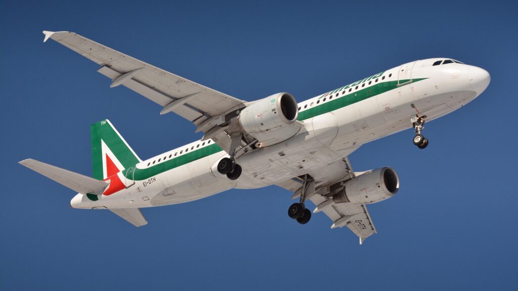 Alitalia: From National Pride to a Painful Rebirth